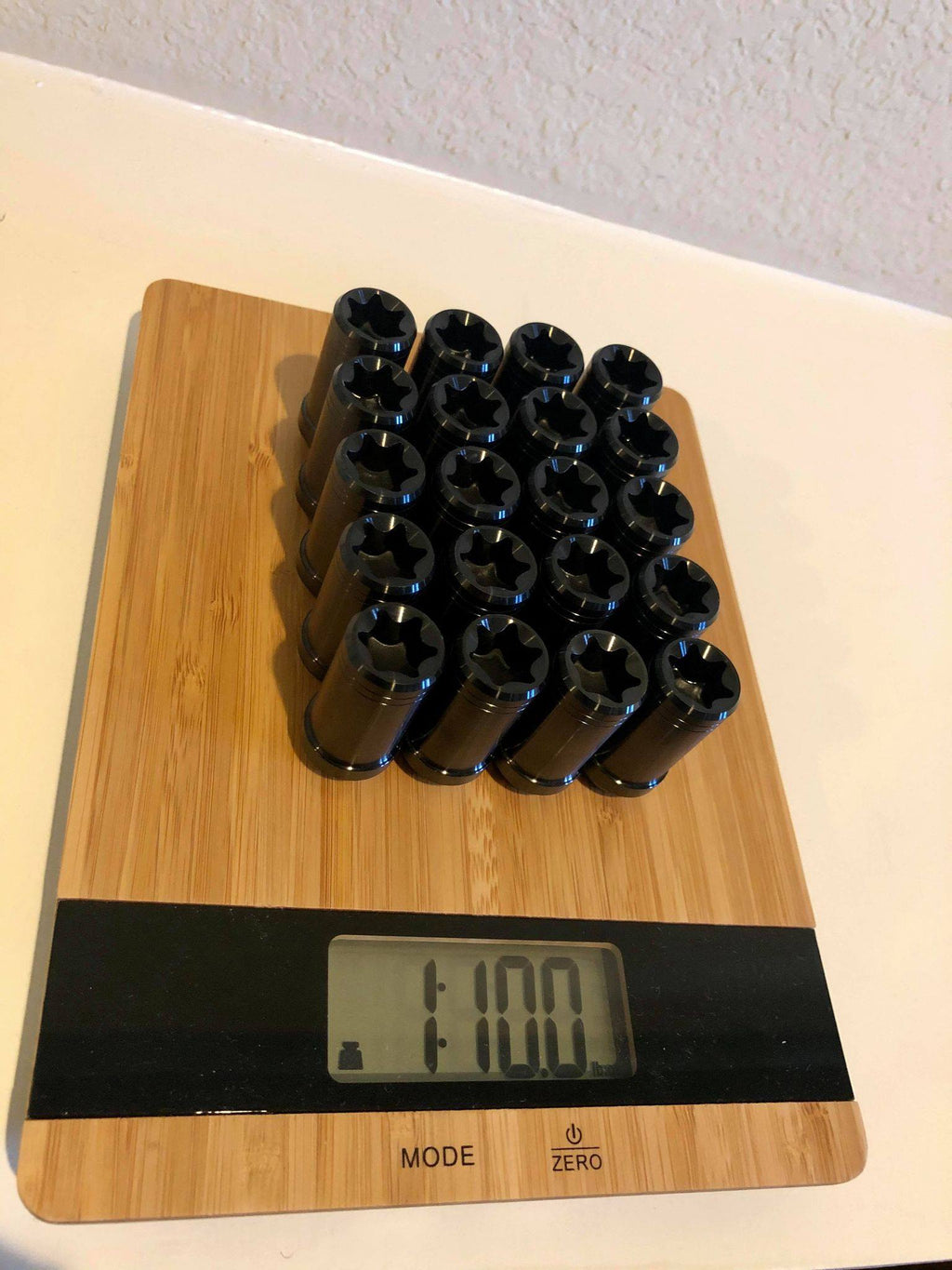 14x1.5 Torx lug nuts