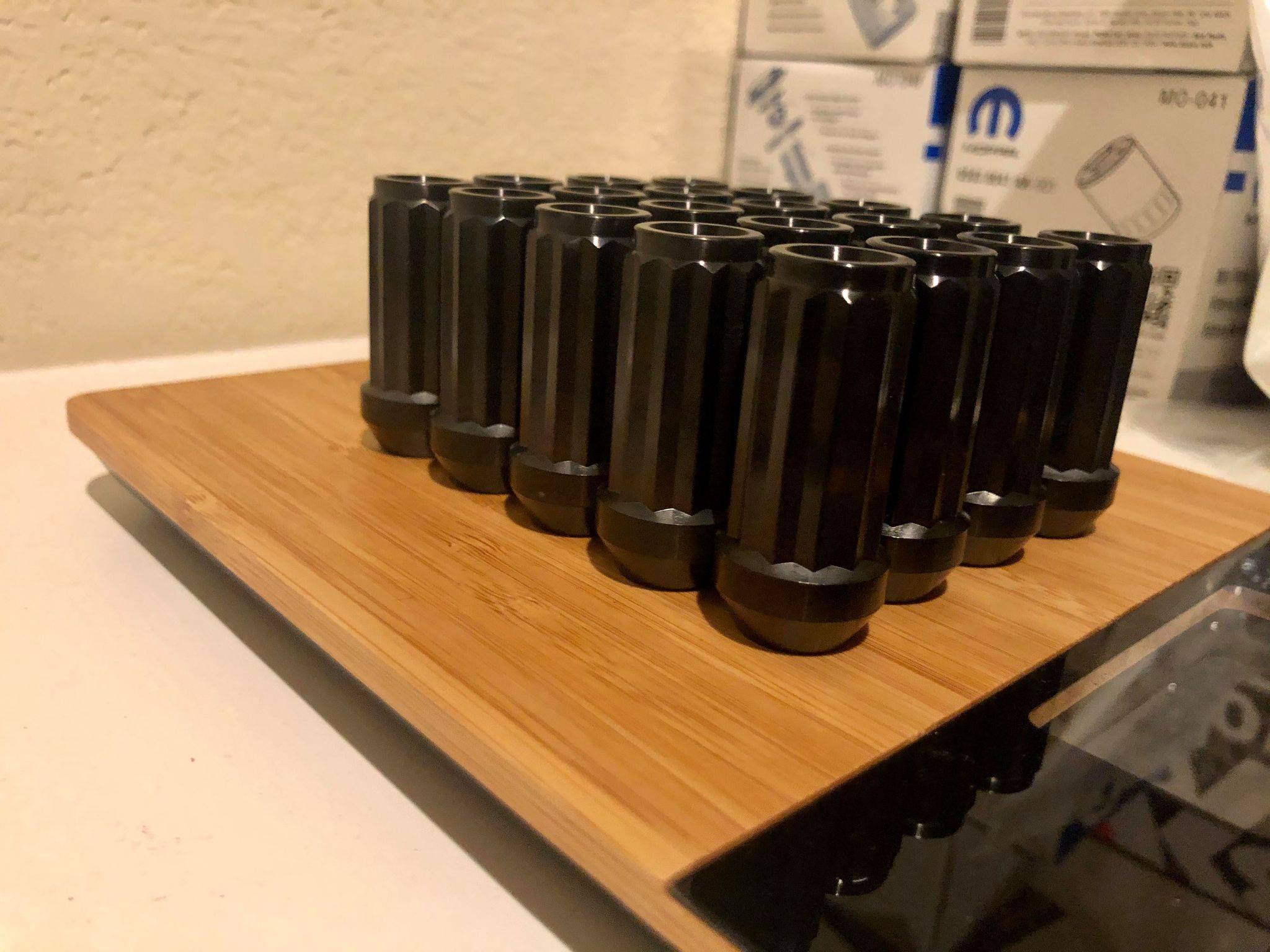 14x1.5 12 point lugs