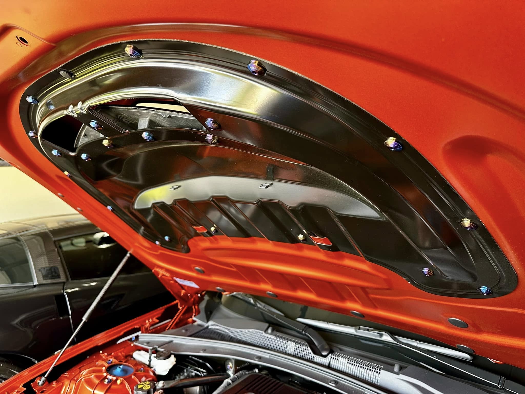 6th Gen Camaro ZL1 under hood bolts