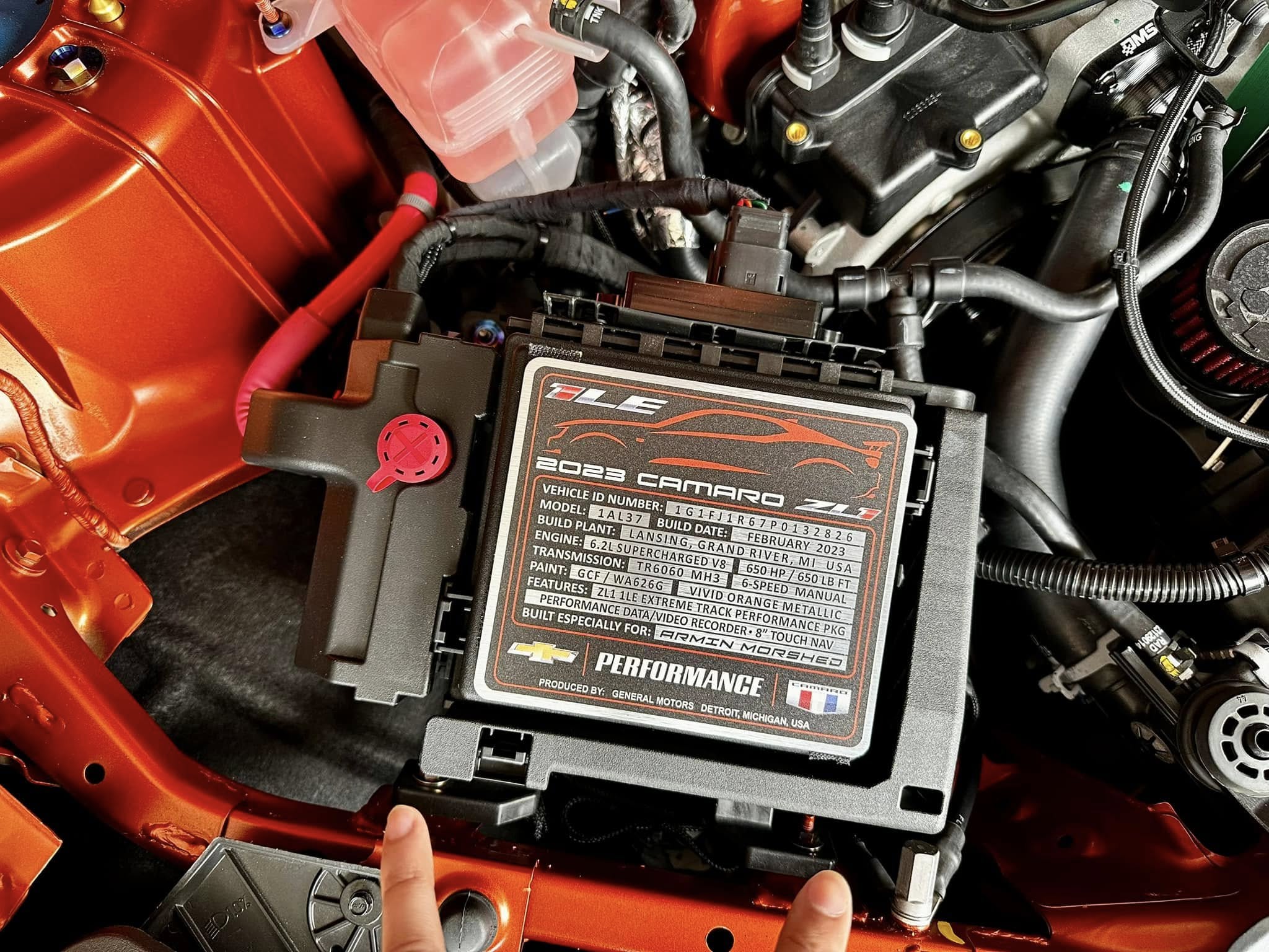 Customizable fuse box data plate